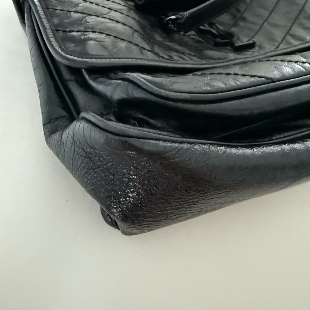 Yves Saint Laurent Niki medium flap in crinkled leather - Picture 6 of 12